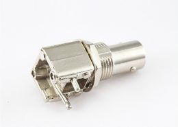 面板安裝前鎖穿墻BNC連接器母彎式PCB插孔50Ω
